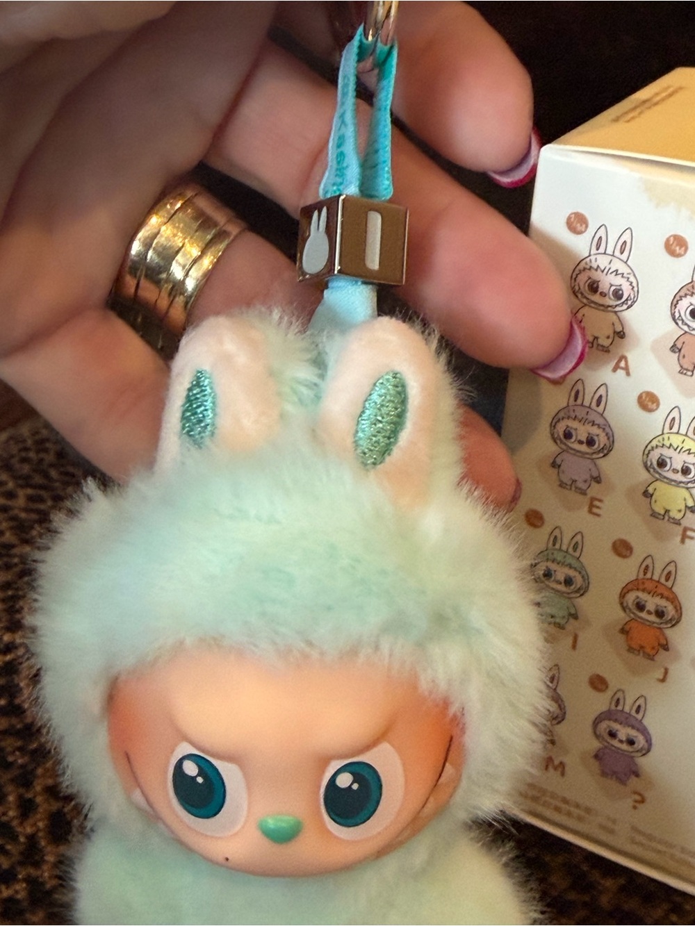POP MART Labubu The Monsters Pin For Love CONFIRMED I Green
New in Box w/ Card. - Picture 8 of 16